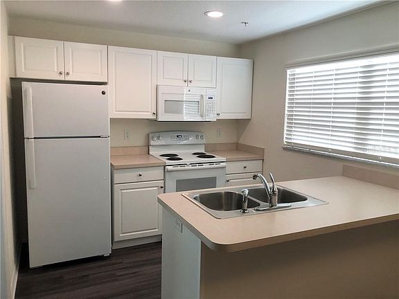 3rd image of 3601 Cypress Gardens Rd APT 15
