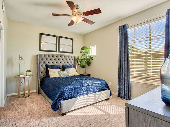 4th image of 4101 S Hulen St #711