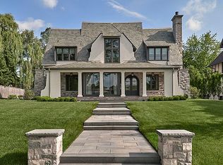 425 E 3rd St, Hinsdale, IL 60521