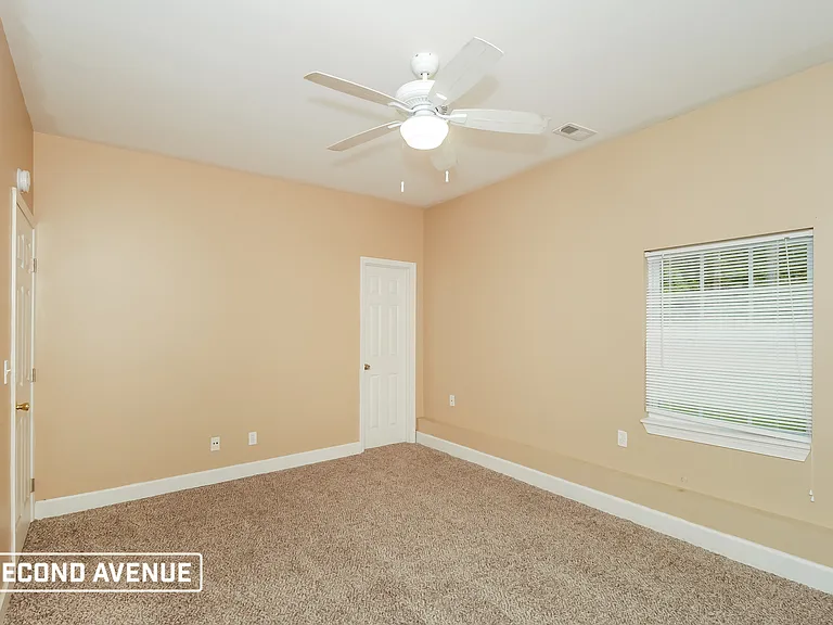430 Eagles Nest Cir — Photo 6