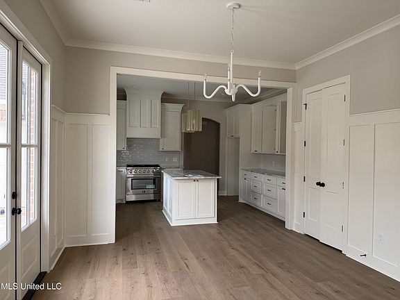 3rd image of 629 Cobalt Way