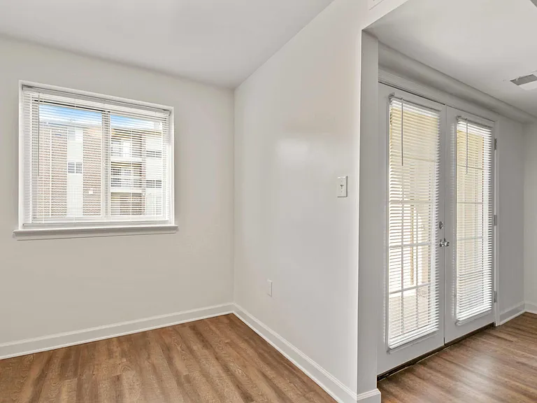 Tuscany Woods Apartments — Photo 19
