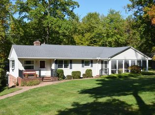 13170 Caves Rd, Chesterland, OH 44026