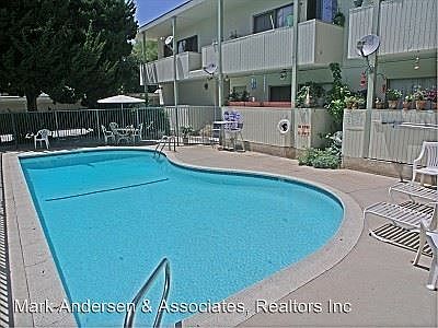2nd image of 555 N El Molino Ave APT 4