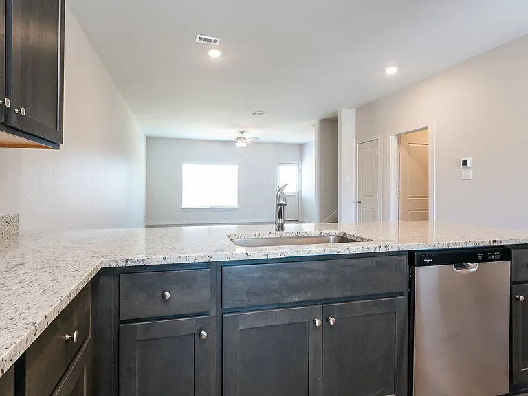 1545 Harvester Dr — Photo 6