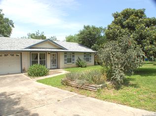 6411 Flint Rock Dr, San Antonio, TX 78238
