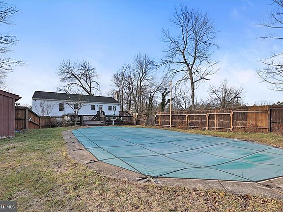 2nd image of 60 Sam Snead Cir