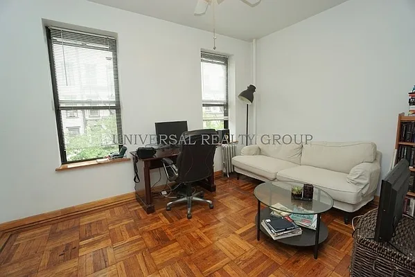 Rented by Universal Realty Group | media 14