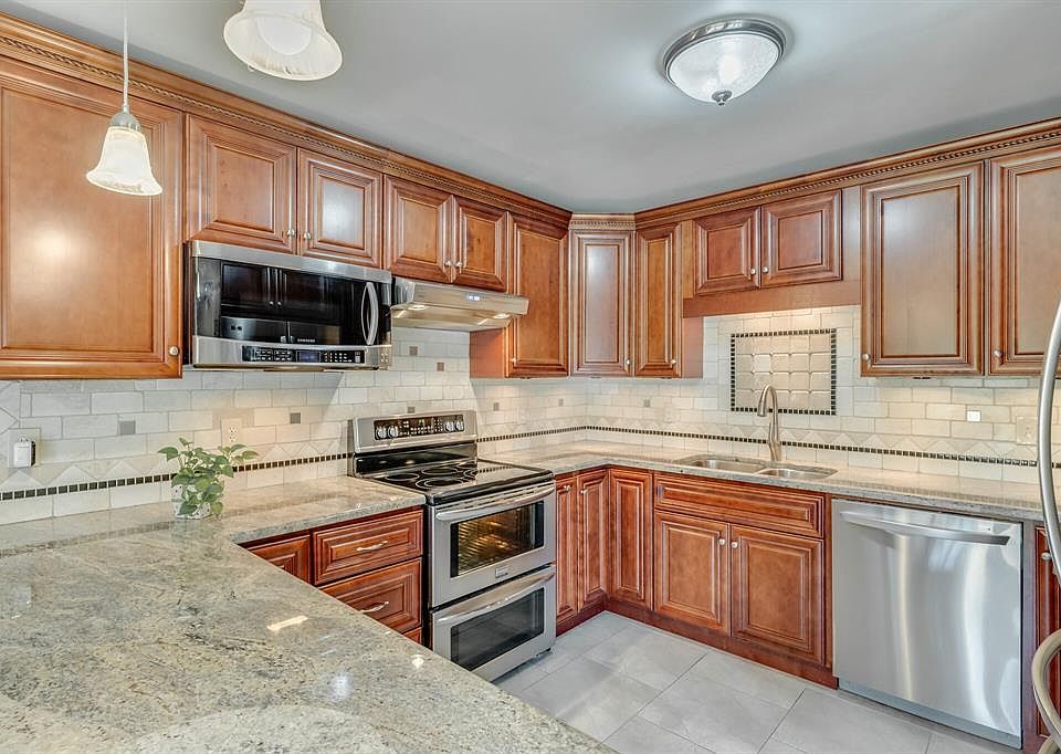 1st image of 2017 Aspen Ln