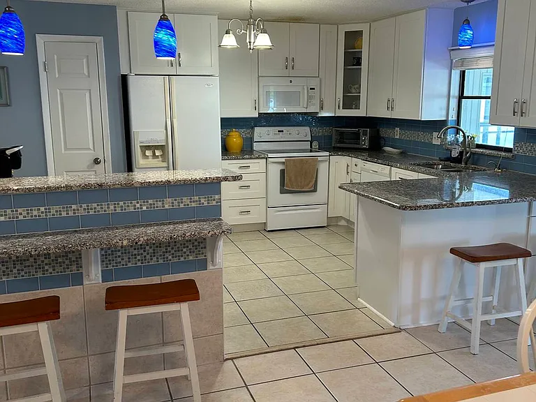 5924 Pebble Ln — Photo 10