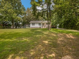 610 Old Stewart Rd, Tennessee Ridge, TN 37178