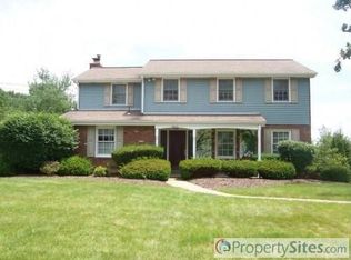 6073 Boxer Dr, Bethel Park, PA