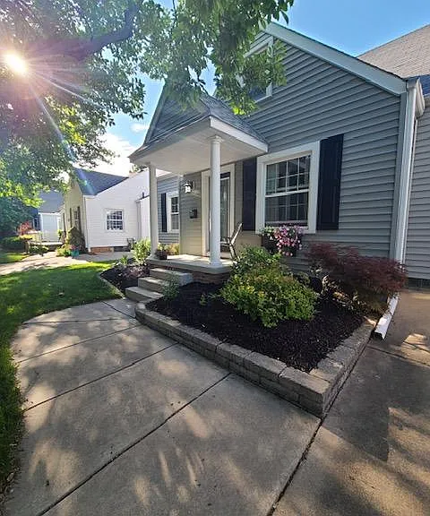 1013 E Norwood Ave — Photo 2