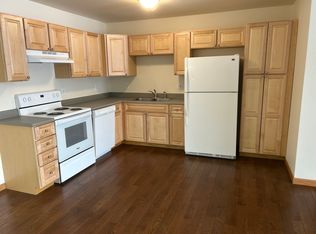 1667 Hickory Creek Dr, Baroda, MI 49101