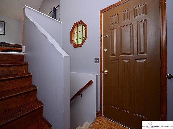 3rd image of 6012 N 105th St