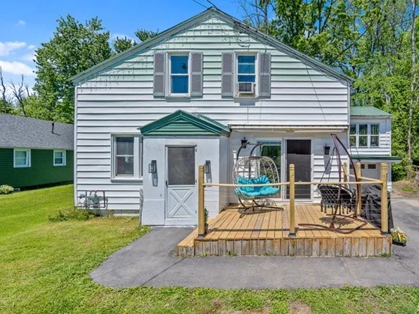 509 County Route 12, Pennellville, NY 13132