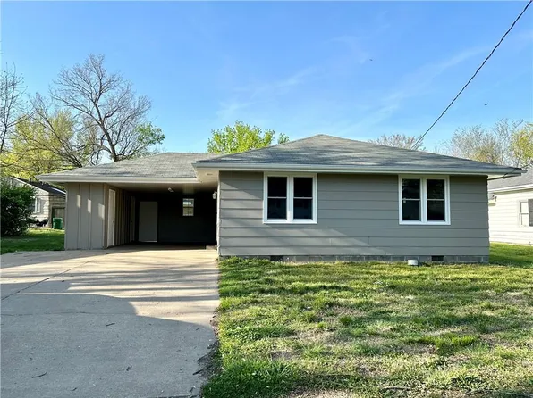 312 W Pine St, Butler, MO 64730