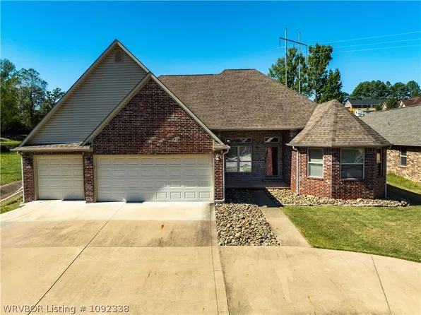 2323 Vail Dr, Van Buren, AR 72956
