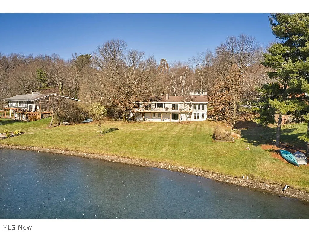 3600 Knollwood Ln photo 1