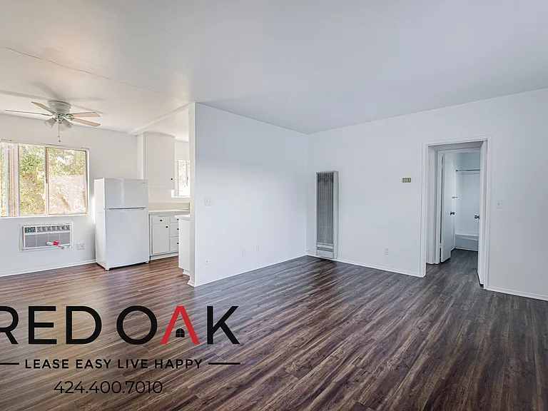 400 N Mentor Ave #10 — Photo 1