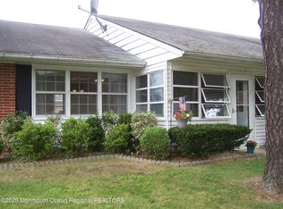 636A Plymouth Dr, Lakewood, NJ 08701