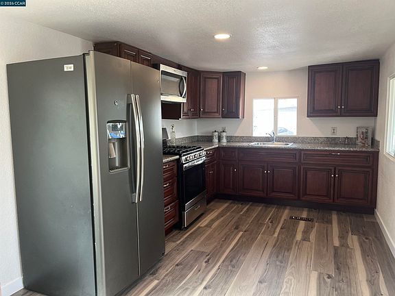 4th image of 75 E Bolton Rd Unit 16