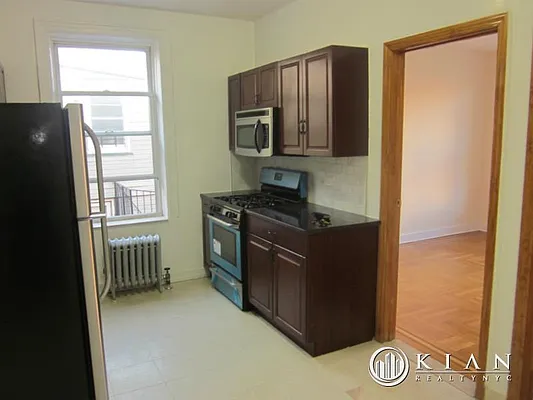 Rented by Kian Realty | media 21