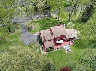 14 Merrimac Dr, Trumbull, CT 06611