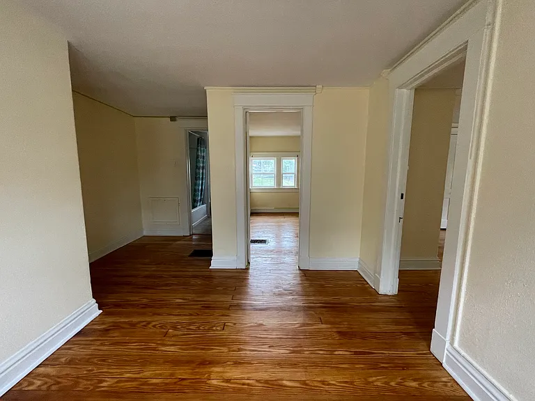 3344 Wyandotte St — Photo 21