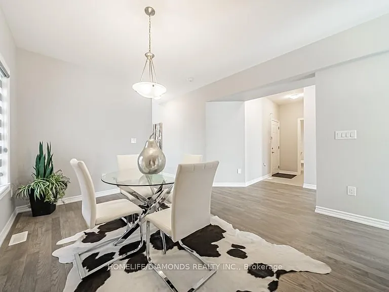 112 Bethune Ave — Photo 4