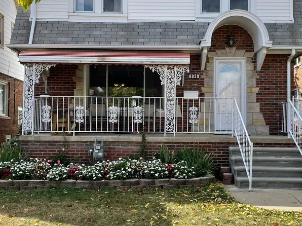 6939 Hartwell St, Dearborn, MI 48126