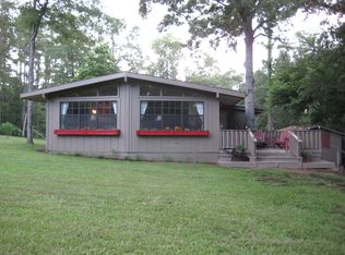 805 Midlake Dr N, Hemphill, TX 75948
