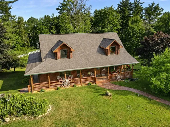 8100 Hodge Rd, Kingsley, MI 49649