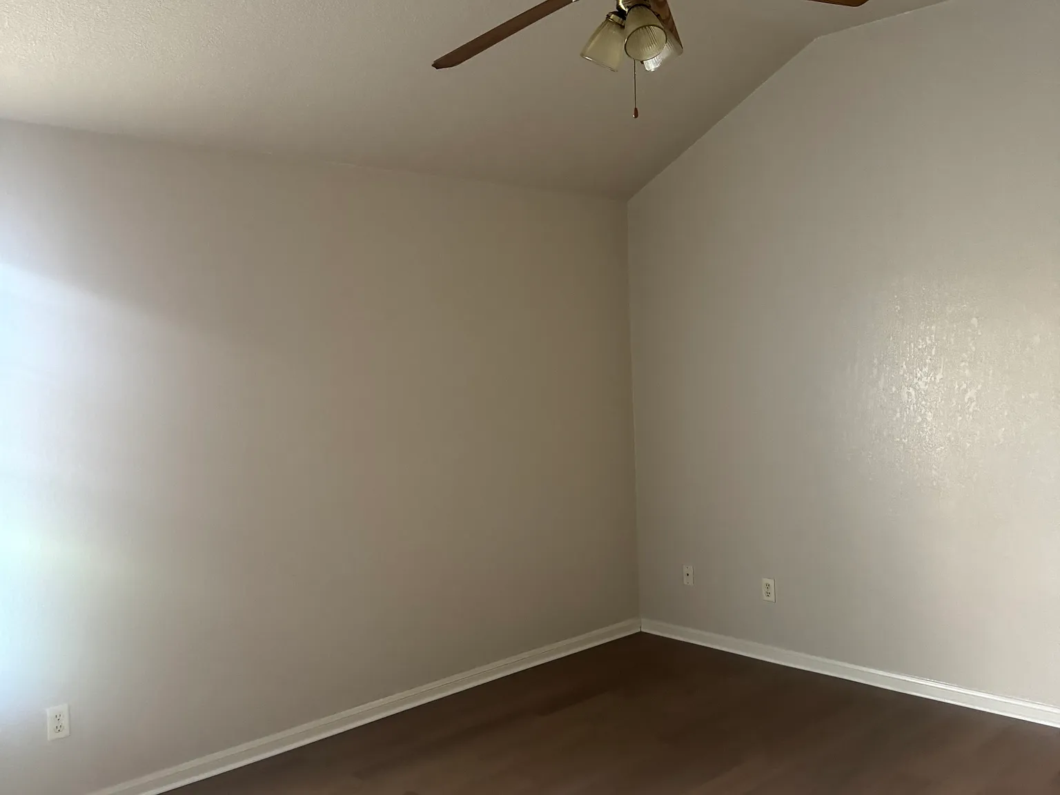3 bed, 1231 sqft, $1,150 — Photo 3