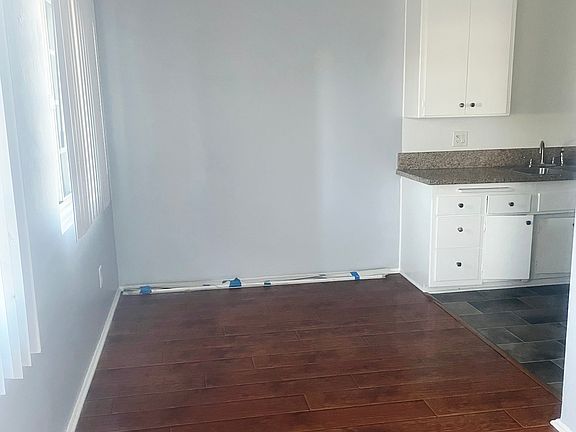 5th image of 11901 York Ave #22