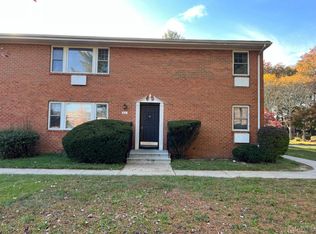 60 One Mile Rd #131L, Cranbury, NJ 08512