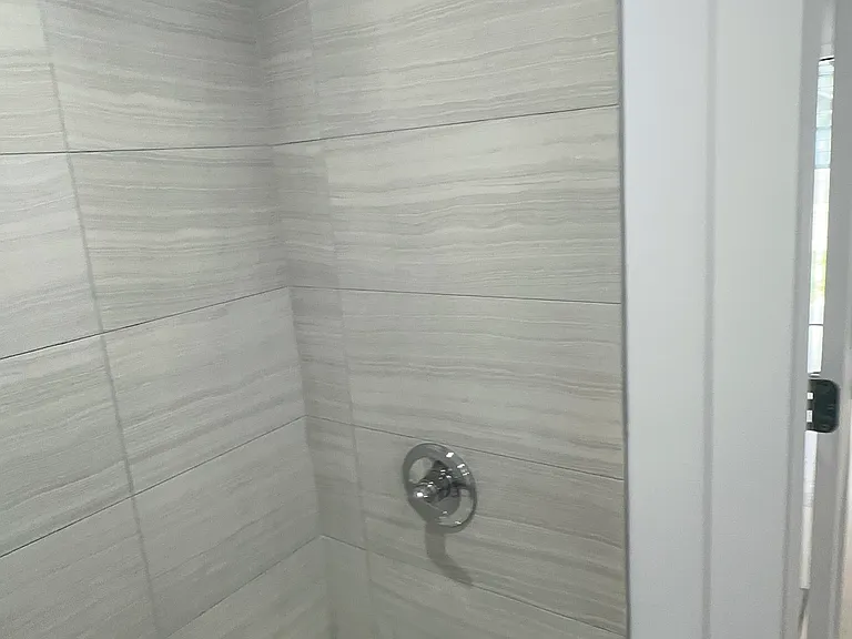 26 Rowan St #1 — Photo 8