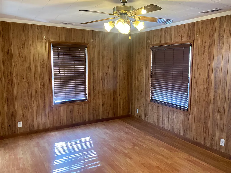 330 Mill St — Photo 14