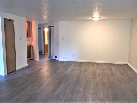 2nd image of 2708 Lincoln Way #D36