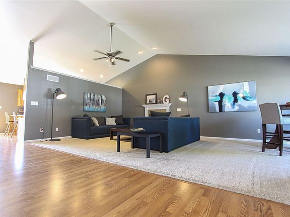 2nd image of 5226 Glacier Dr