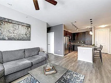 1900 Barton Springs Rd #5017 — Photo 3