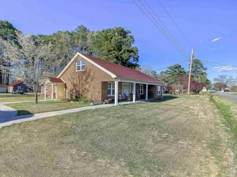 104 Horseshoe Rd — Photo 1