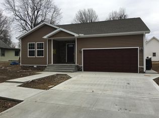 209 N West St, Sullivan, IN 47882