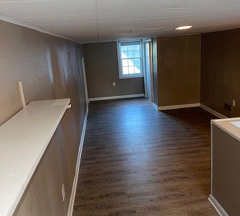 4th image of 634 Irving Ave