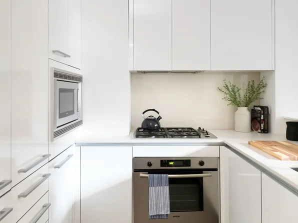 25 Broad Street image 2 of 20