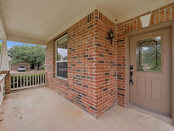 5th image of 1136 Beechwood Dr