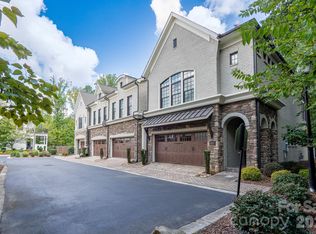 5041 Vernet Ln, Charlotte, NC 28210