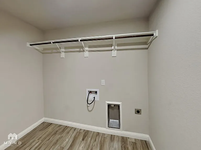 724 Rolling Terrace Cir — Photo 12
