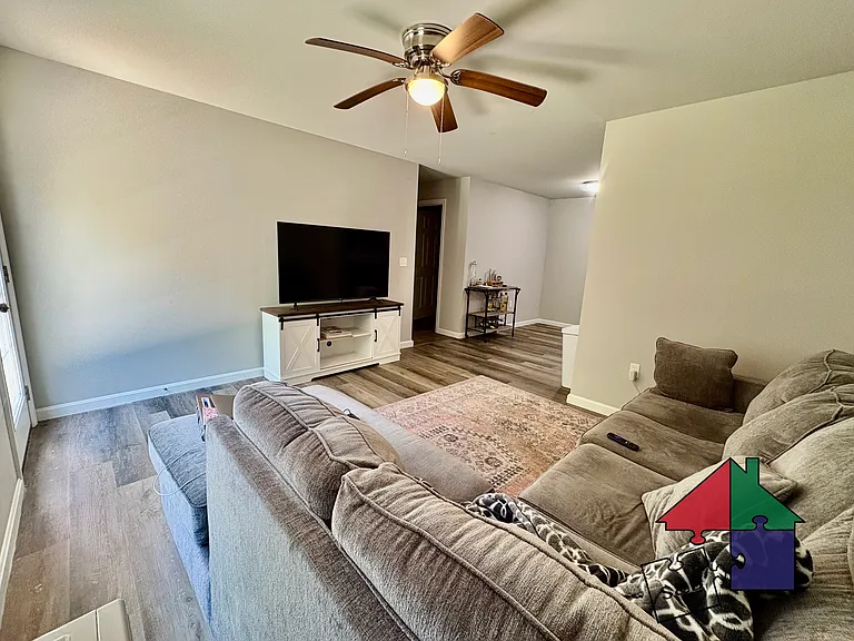 57 Green St #106 — Photo 8
