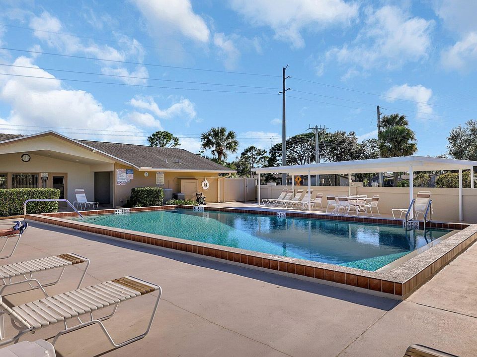 1st image of 3001 SE Aster Lane #901
